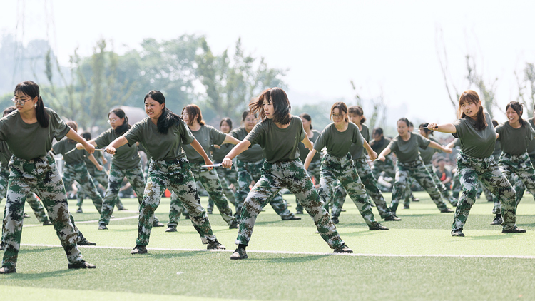 XCB_6883.jpg XCB_6883.jpg