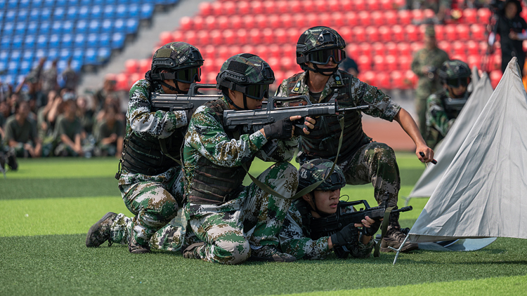 LJH_3595.jpg LJH_3595.jpg