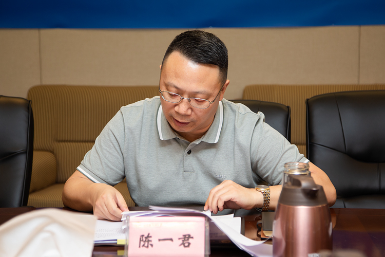 XCB_3390.jpg XCB_3390.jpg