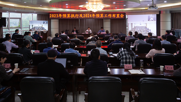 XCB_9822.jpg XCB_9822.jpg