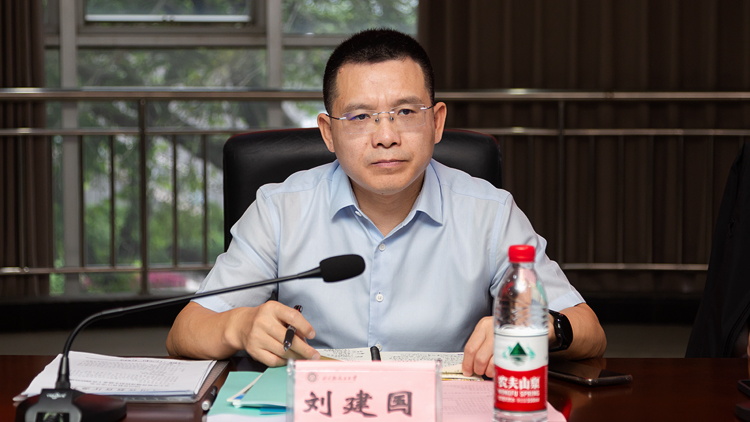 XCB_9621.jpg XCB_9621.jpg