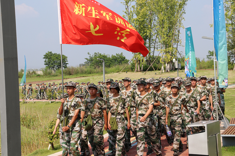 9月4号拉练-王一帆摄 (2).jpg 9月4号拉练-王一帆摄 (2).jpg