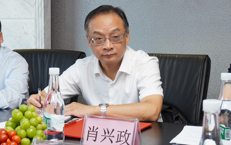 肖兴政副校长.JPG 肖兴政副校长.JPG