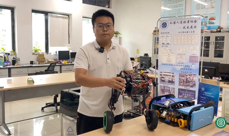 机械工程学院学子在全国3D大赛15周年精英联赛总决赛中斩获佳绩.png 机械工程学院学子在全国3D大赛15周年精英联赛总决赛中斩获佳绩.png