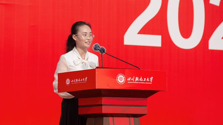 XCB_6338.jpg XCB_6338.jpg