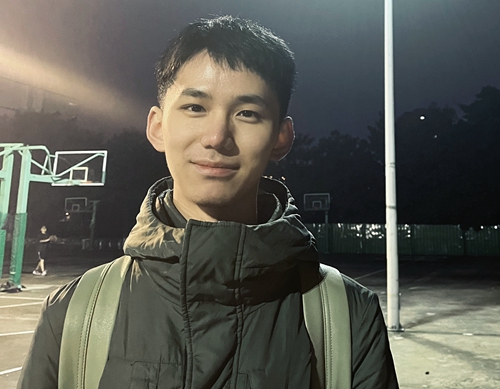 黄刘鑫.jpg 黄刘鑫.jpg