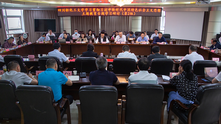 XCB_1572.jpg XCB_1572.jpg