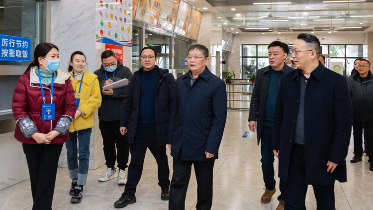 XCB_9490.jpg XCB_9490.jpg