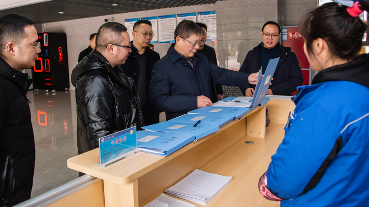 XCB_9604.jpg XCB_9604.jpg