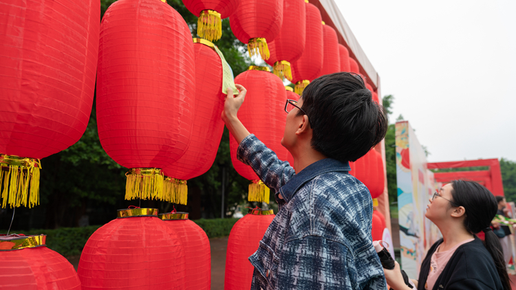 LJH_4018.jpg LJH_4018.jpg