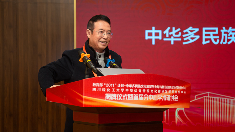 XCB_7483.jpg XCB_7483.jpg