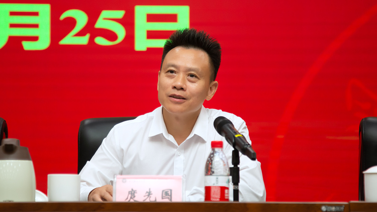 XCB_3790.jpg XCB_3790.jpg