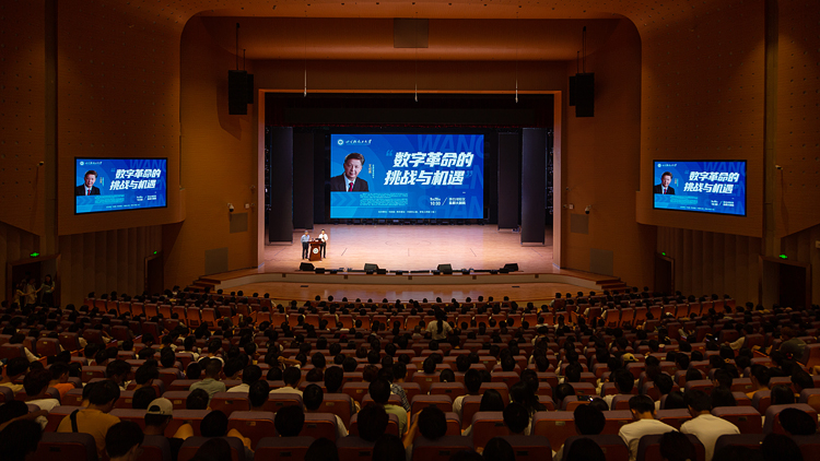 XCB_8017x.jpg XCB_8017x.jpg