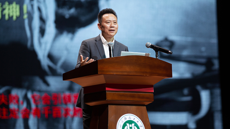 XCB_4061.jpg XCB_4061.jpg