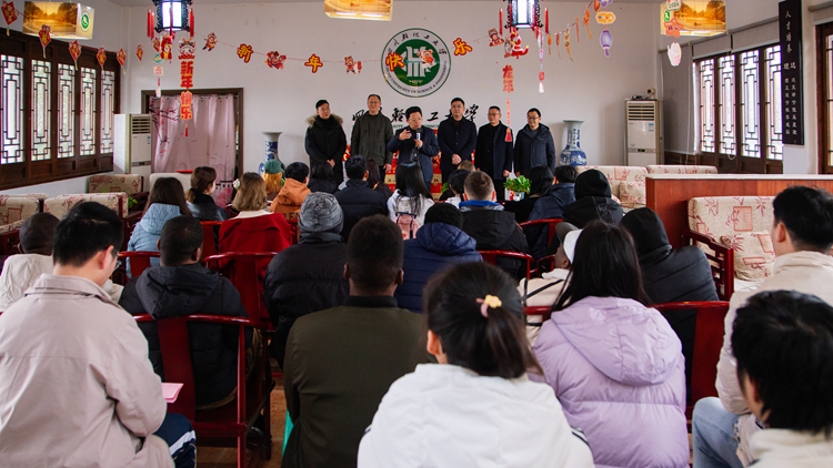 XCB_1363.jpg XCB_1363.jpg