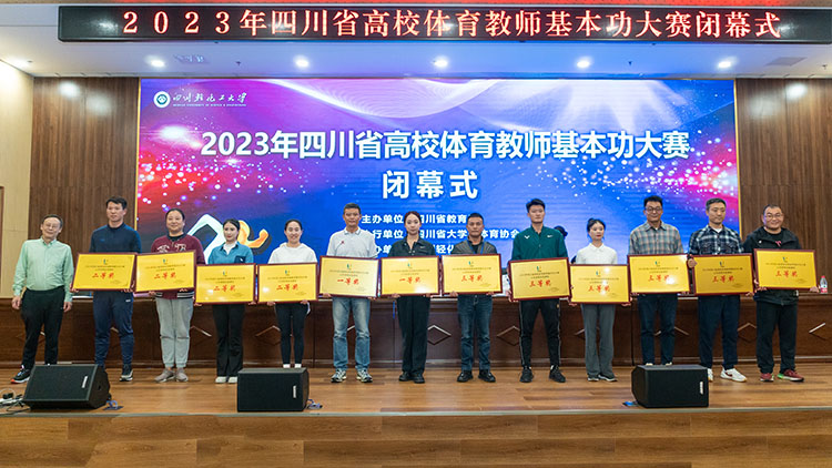 zyx-09261.jpg zyx-09261.jpg