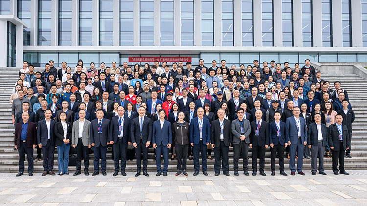 zyx-4235.jpg zyx-4235.jpg