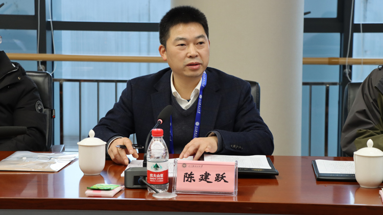 图二.jpg 图二.jpg