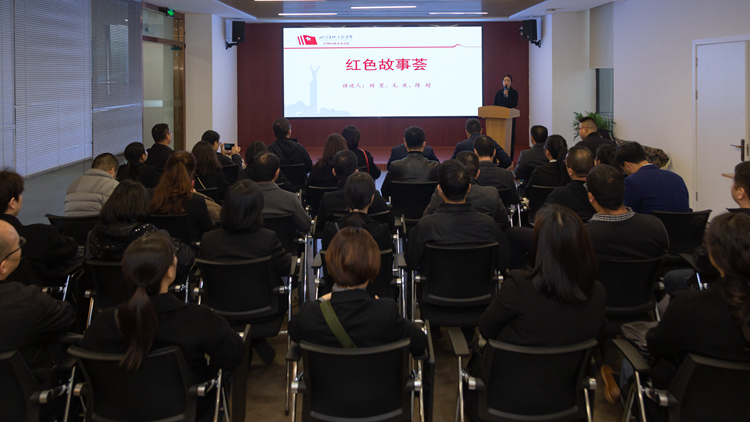 XCB_4696.jpg XCB_4696.jpg