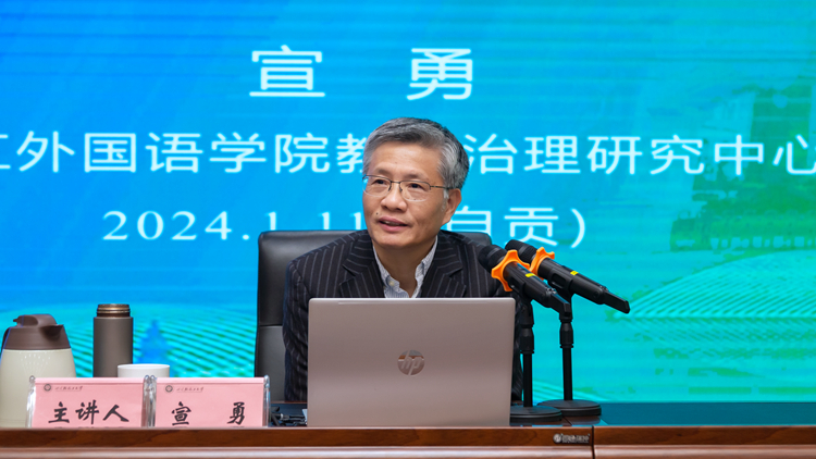 XCB_9963.jpg XCB_9963.jpg