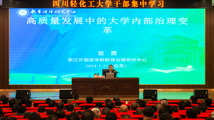 XCB_9970.jpg XCB_9970.jpg