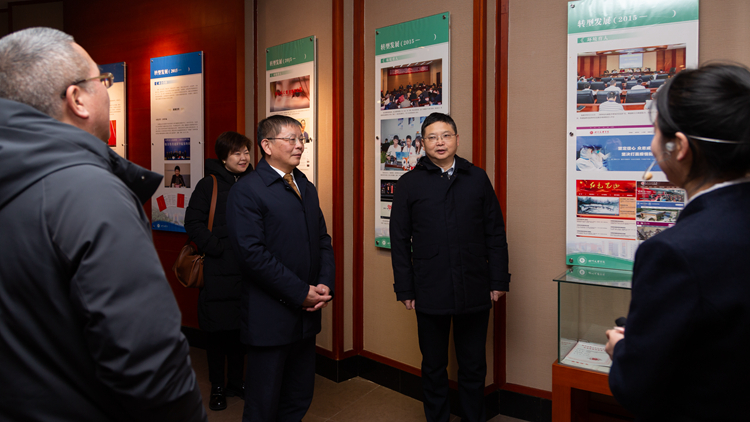 XCB_8769.jpg XCB_8769.jpg