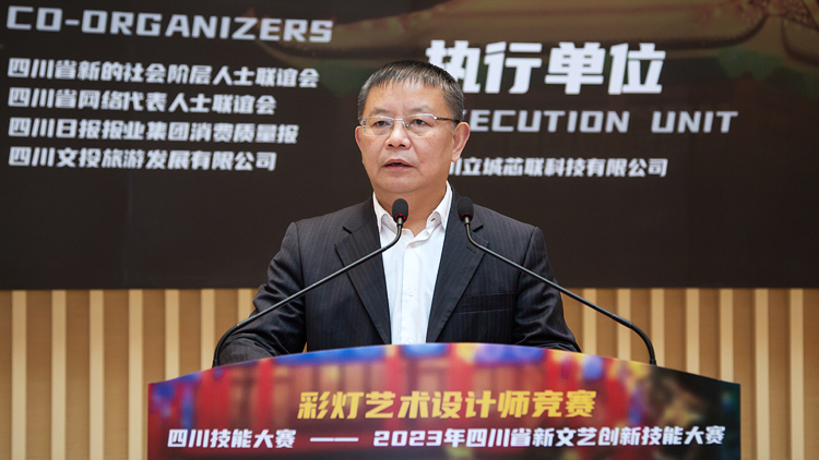 XCB_6855.jpg XCB_6855.jpg