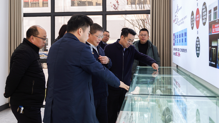 XCB_8604.jpg XCB_8604.jpg