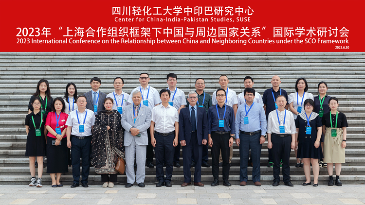 XCB_4491x.jpg XCB_4491x.jpg