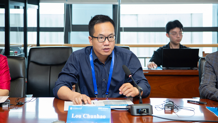 XCB_4508.jpg XCB_4508.jpg