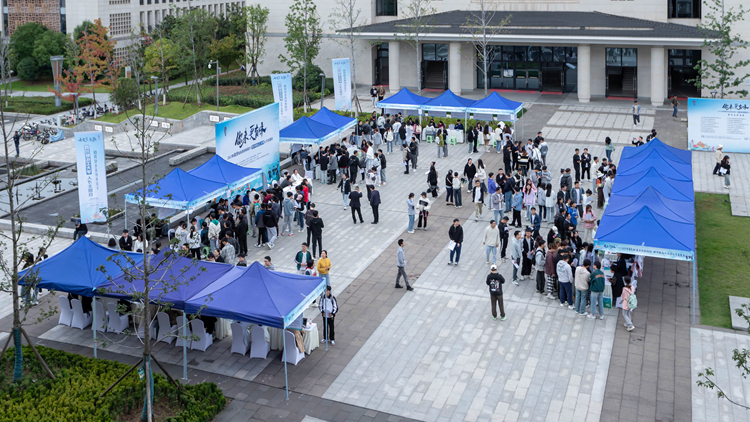 IMG_9008.jpg IMG_9008.jpg