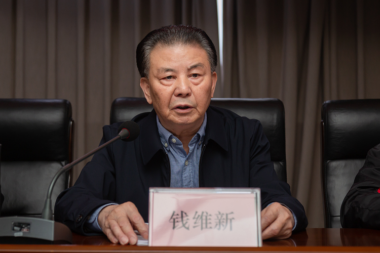 XCB_0051.jpg XCB_0051.jpg