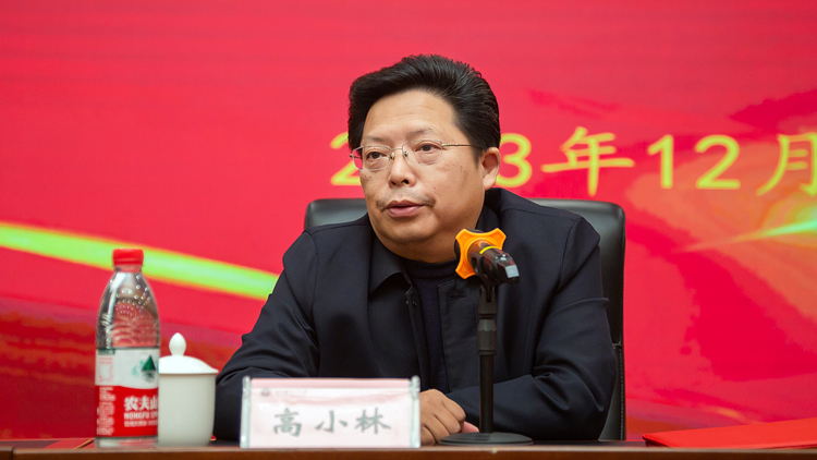 XCB_6587.jpg XCB_6587.jpg