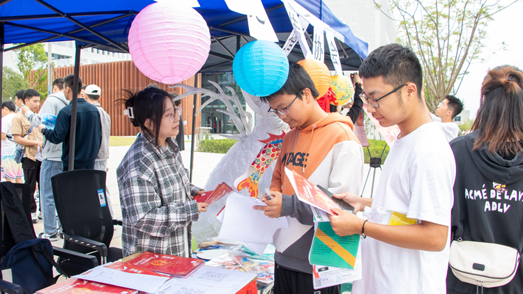 IMG_1025.jpg IMG_1025.jpg