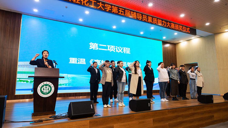 XCB_9962.jpg XCB_9962.jpg