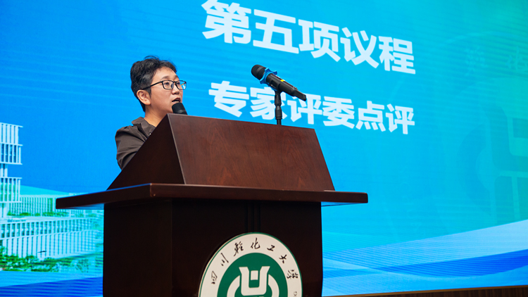 XCB_0019.jpg XCB_0019.jpg