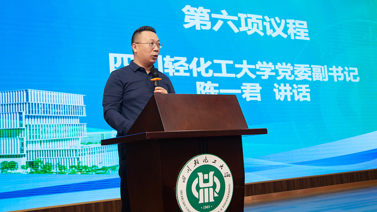 XCB_0038.jpg XCB_0038.jpg