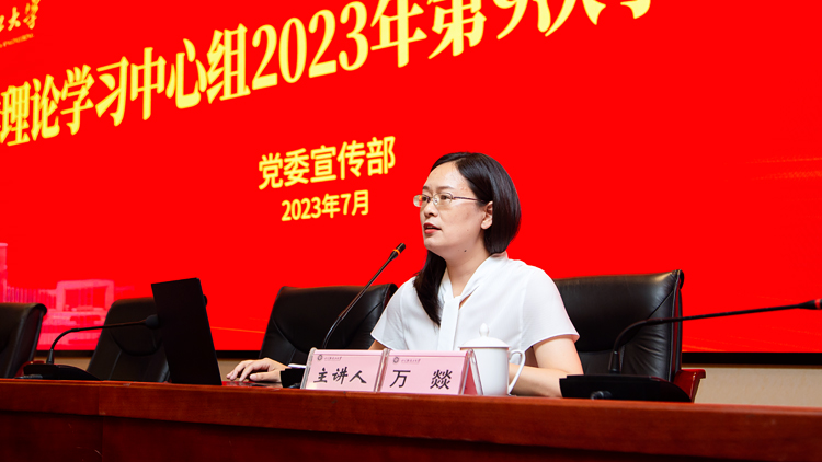 XCB_4998.jpg XCB_4998.jpg