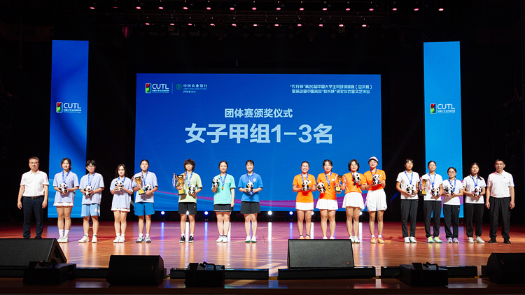 XCB_0925.jpg XCB_0925.jpg