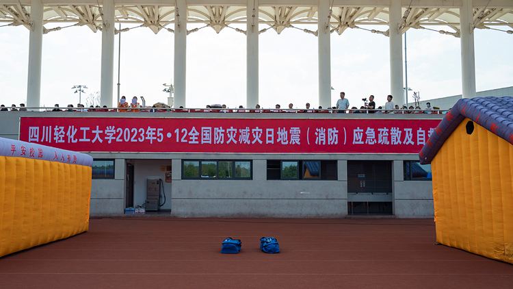 DSC_3004.jpg DSC_3004.jpg