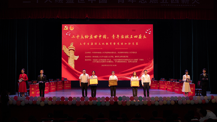 LJH_8960.jpg LJH_8960.jpg