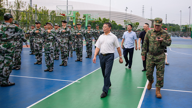 XCB_4692.jpg XCB_4692.jpg