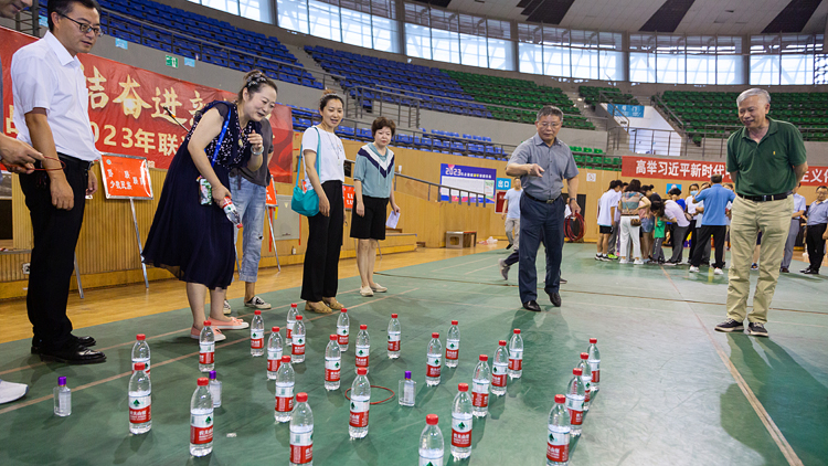 XCB_4246.jpg XCB_4246.jpg