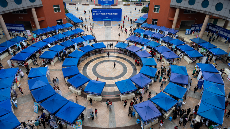 LJH_4994.jpg LJH_4994.jpg