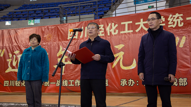 XCB_9162.jpg XCB_9162.jpg