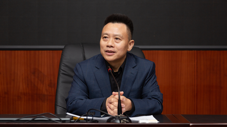 XCB_9901.jpg XCB_9901.jpg