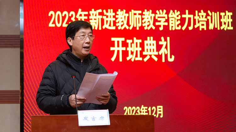 XCB_6701.jpg XCB_6701.jpg